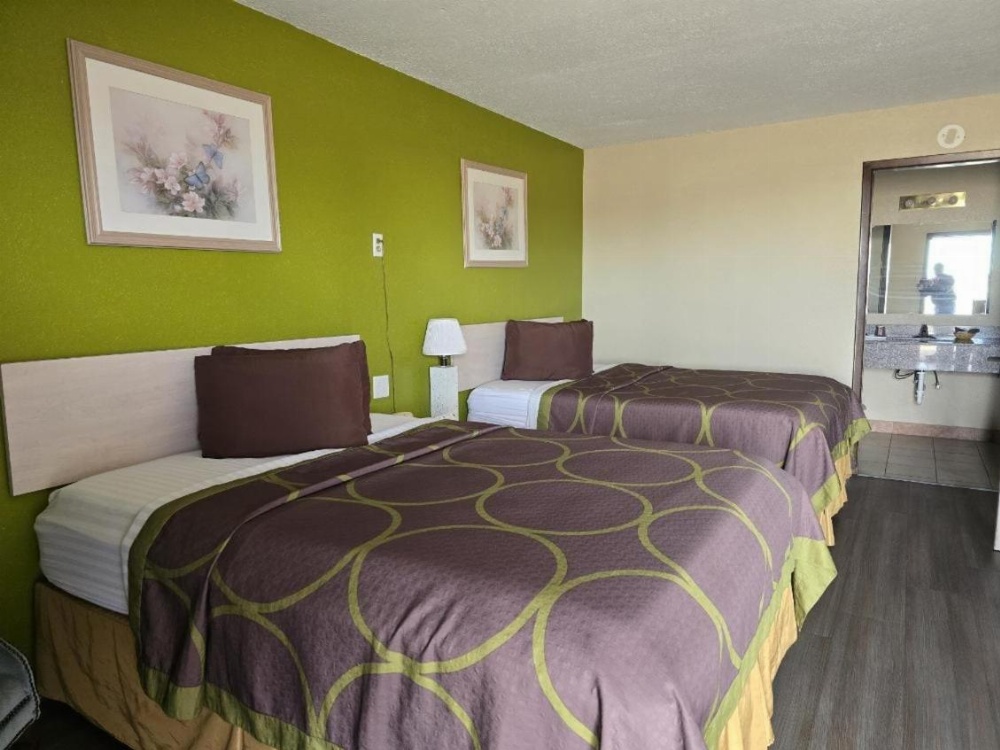 Room image 2